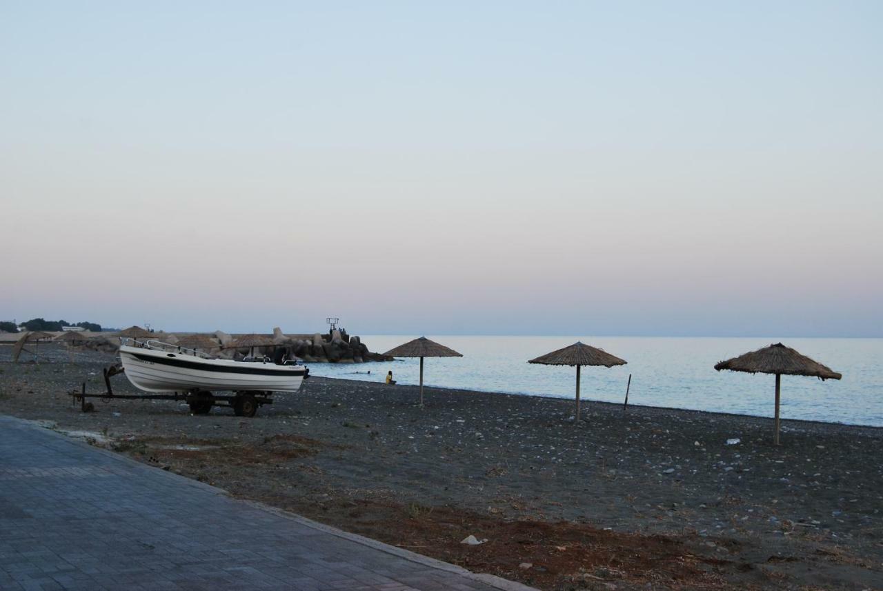 Hatzidakis Beach Retreat Ierapetra  Bagian luar foto